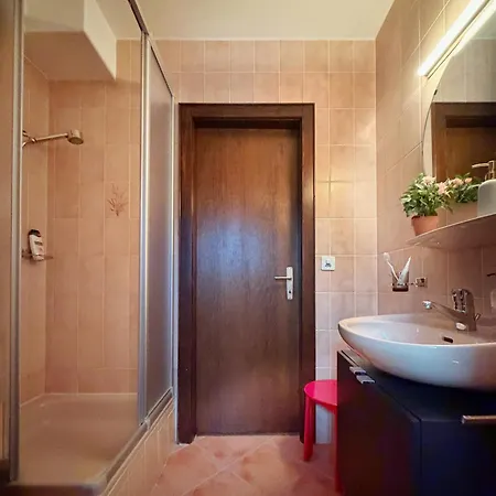 La Prairie Apartment *